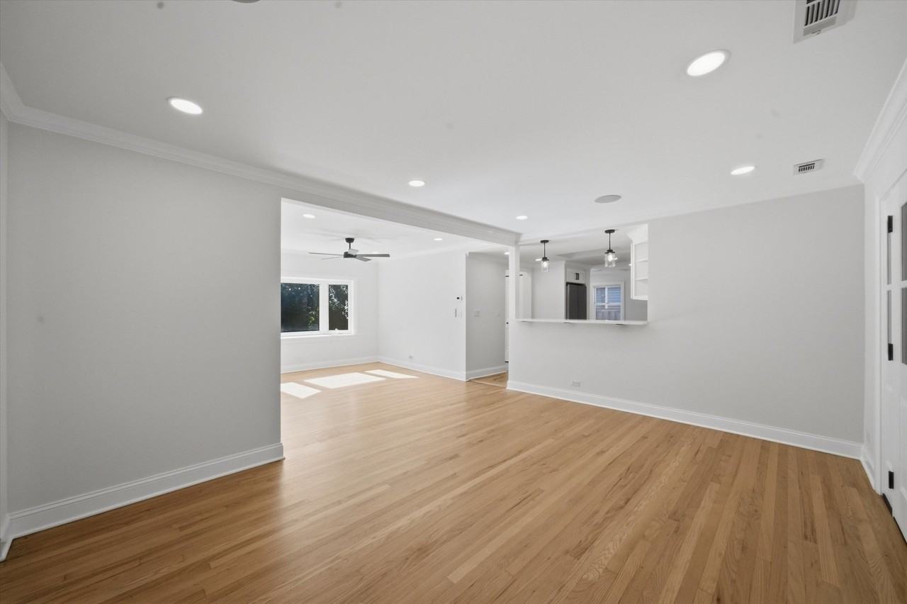 3309 Meadow Ln - Photo 6 of 25