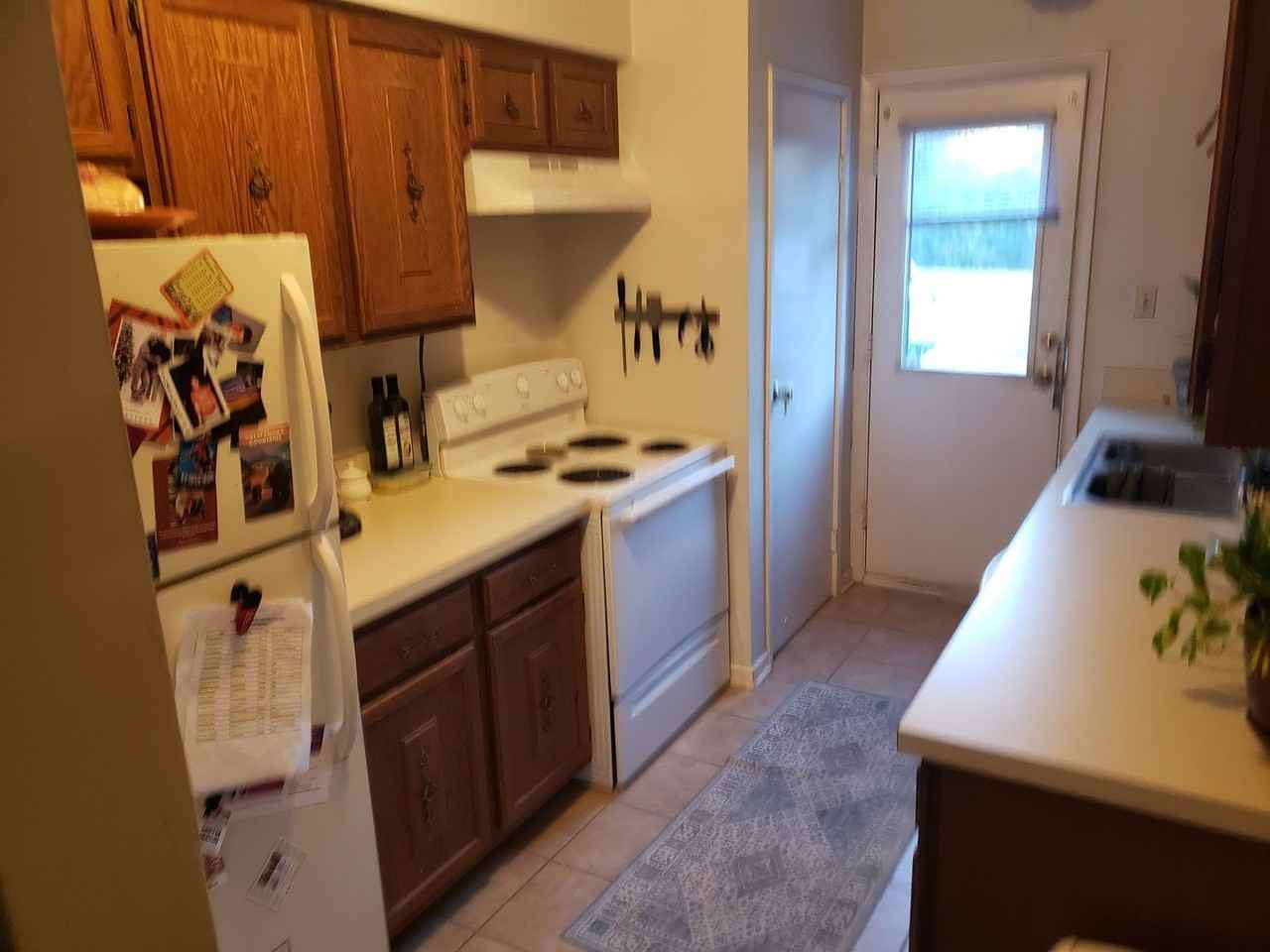 9357 Bay Colony Dr #1N - Photo 6 of 11