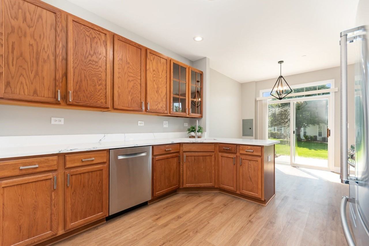206 Barrett Dr #D - Photo 4 of 38