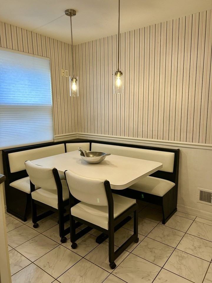 2918 W Hollywood Ave #2 - Photo 5 of 19