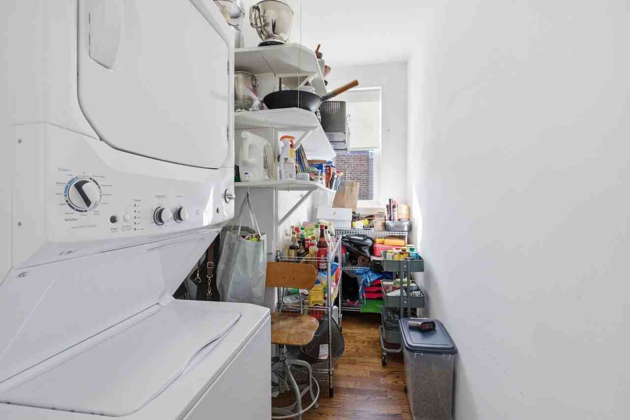 2446 N Springfield Ave #2 - Photo 5 of 8