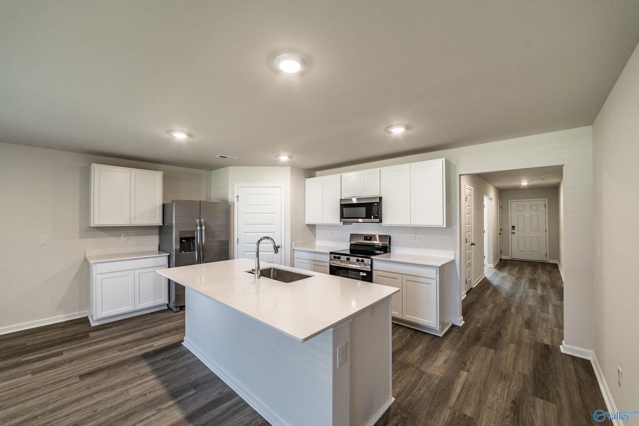 153 List Rd - Photo 4 of 42