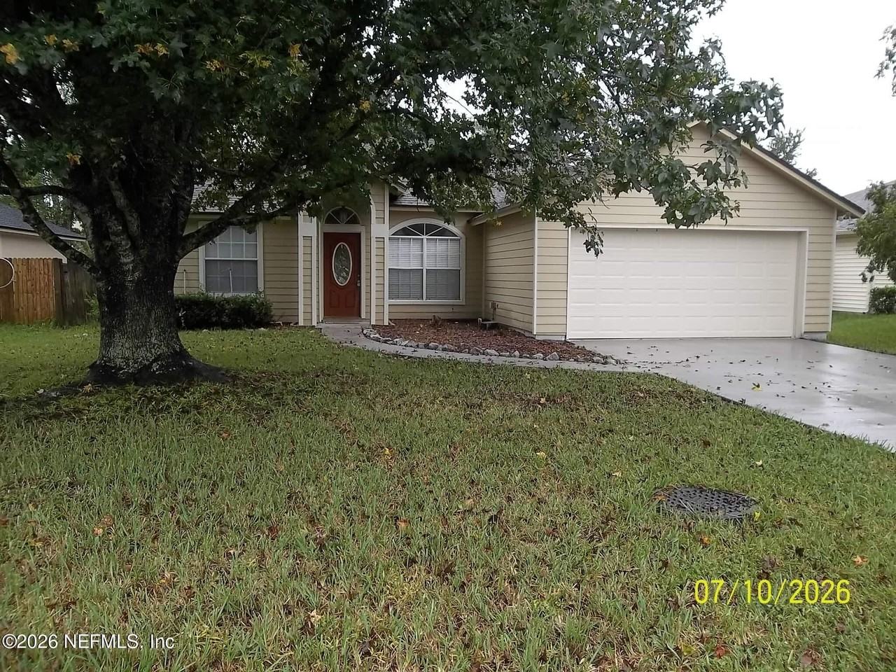 2921 College Park Dr - Photo 2 of 17