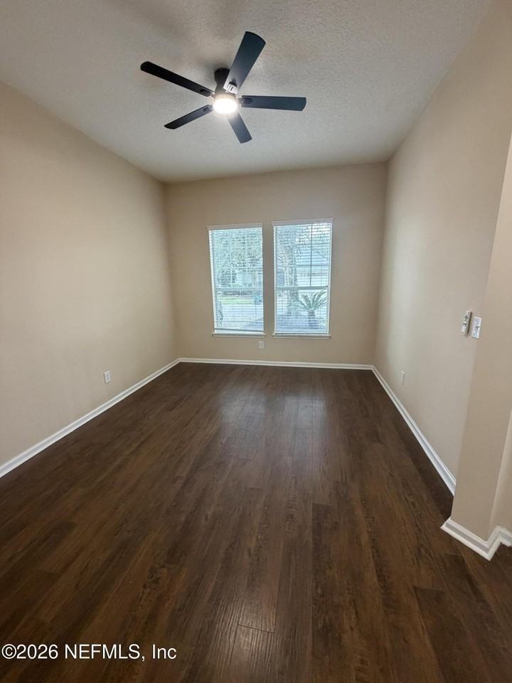6295 Endelstow Ln - Photo 7 of 50