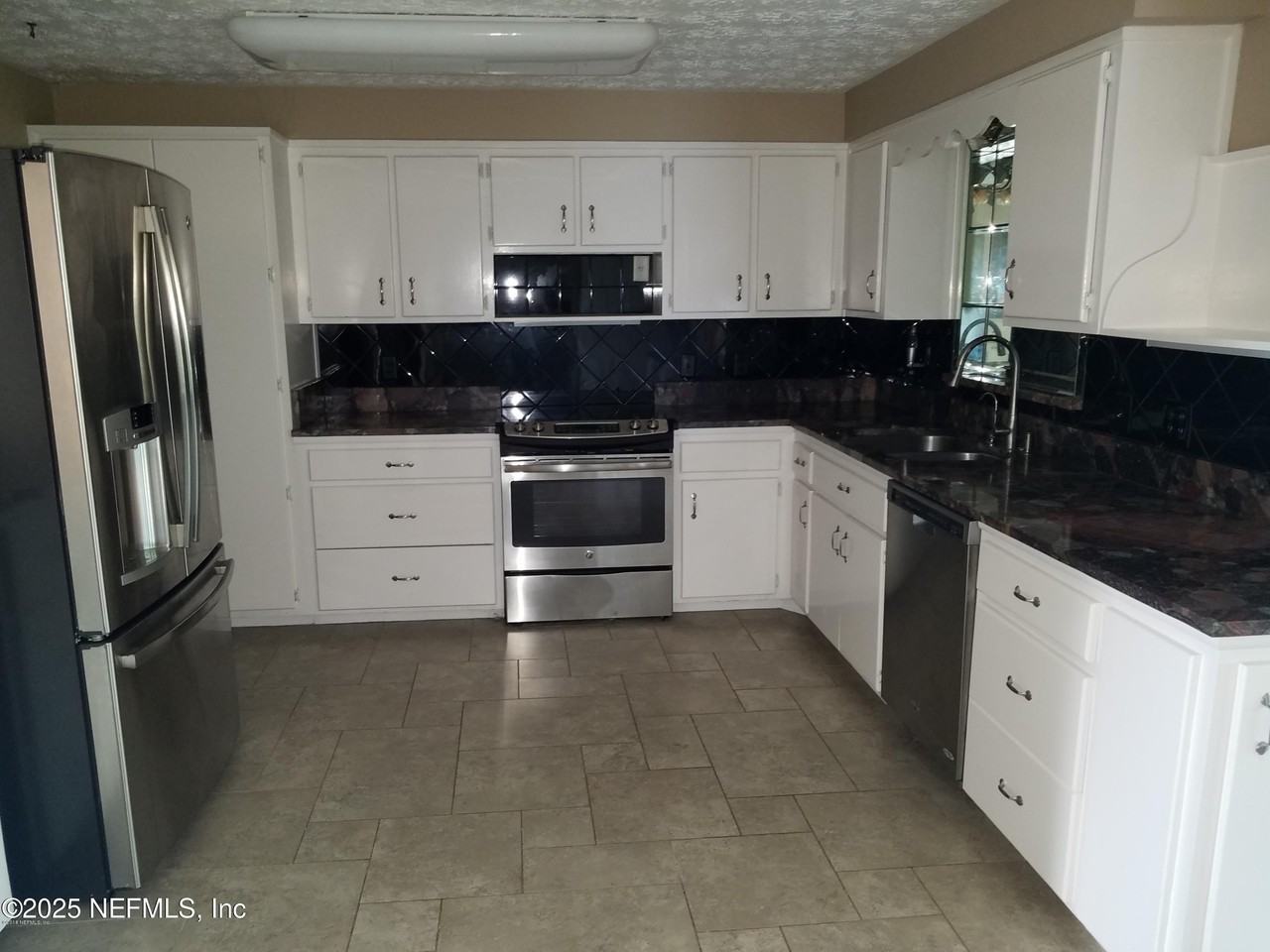 2696 Tina Ln - Photo 6 of 20