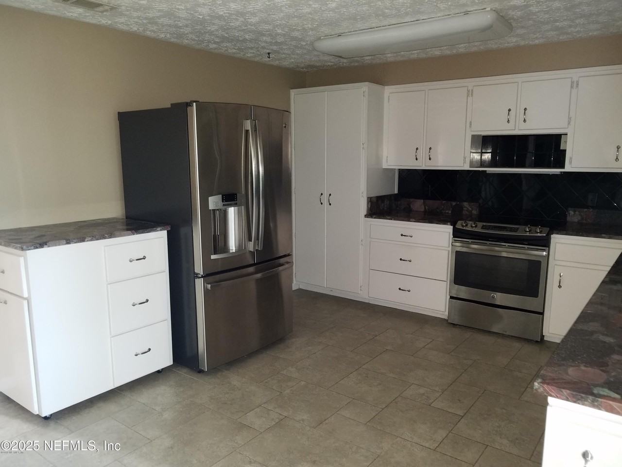 2696 Tina Ln - Photo 7 of 20