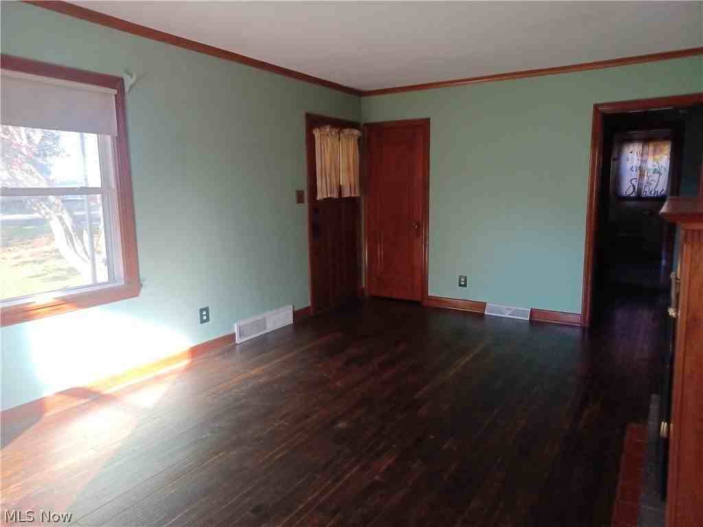 937 Mathews Rd - Photo 7 of 34