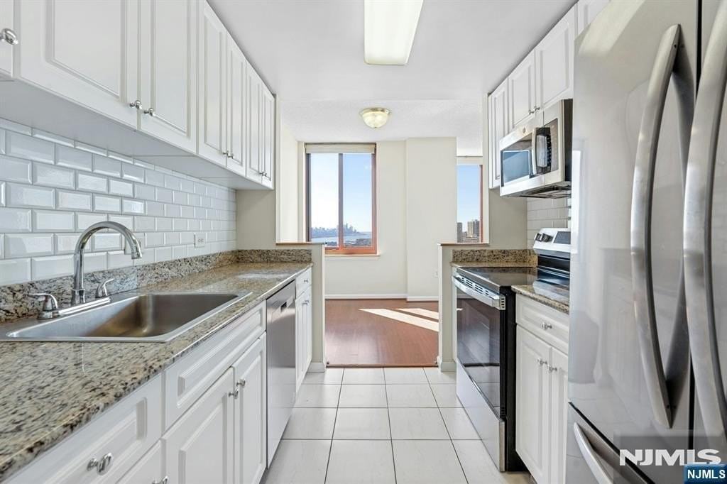 100 Old Palisade Rd #3107 - Photo 7 of 22
