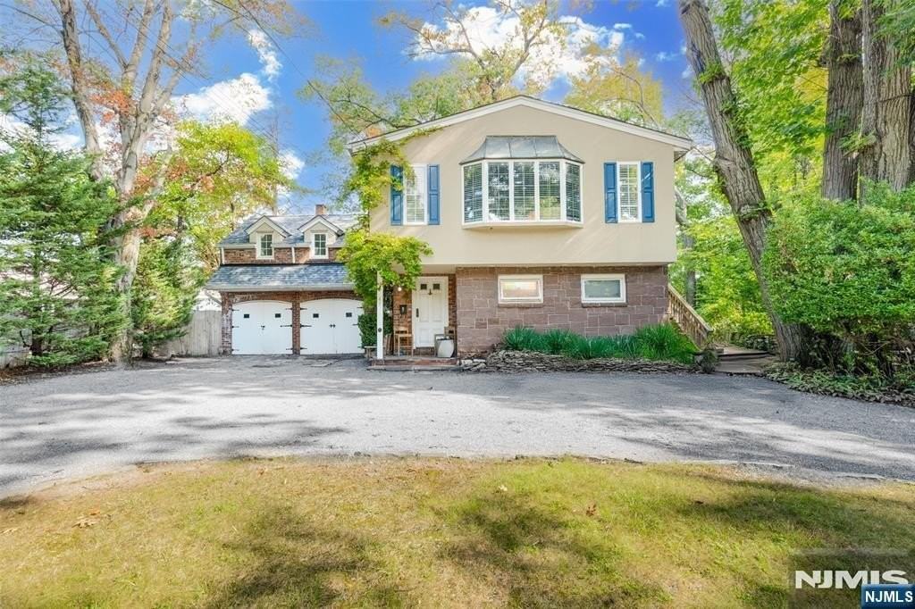 43 Spring Valley Ave - Photo 2 of 20