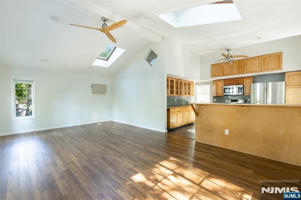 43 Spring Valley Ave - Photo 6 of 20
