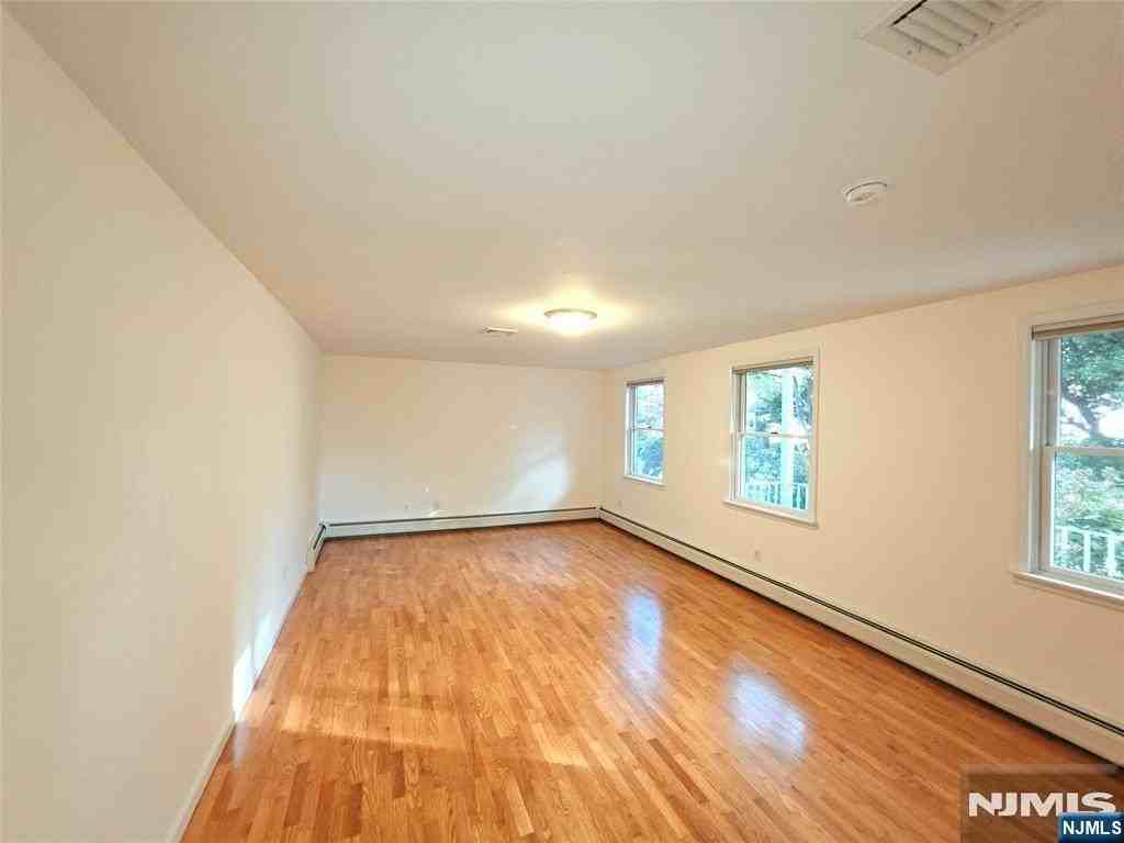 817 Elm Ave #1 - Photo 6 of 18