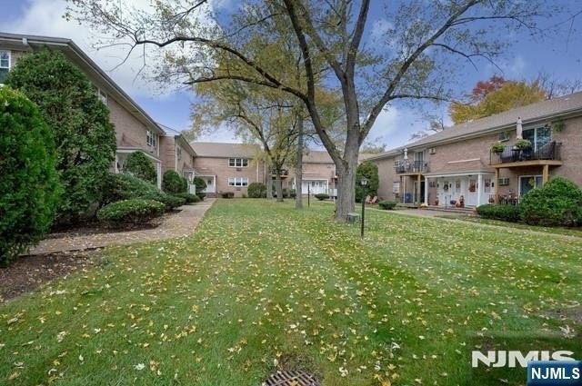 636 Godwin Ave #9B - Photo 2 of 11