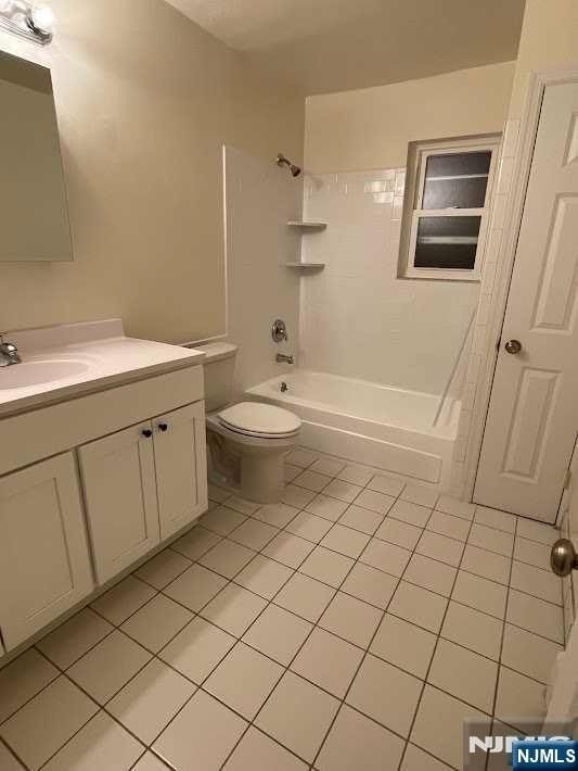 636 Godwin Ave #9B - Photo 5 of 11