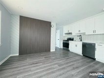 749 Broad Ave #A - Photo 1 of 1