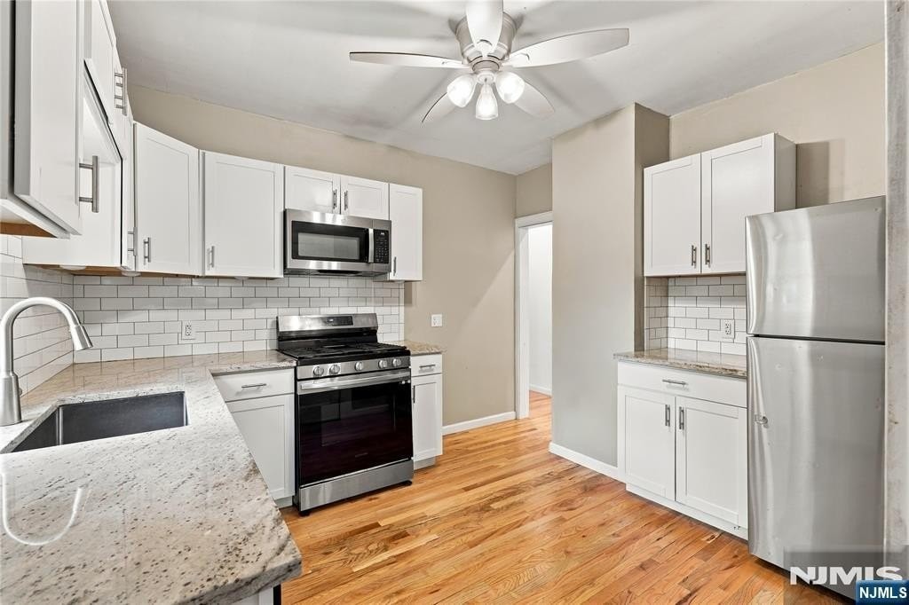 36 Bergen Ave #A - Photo 7 of 13