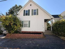 439 Laurel St - Photo 1 of 1