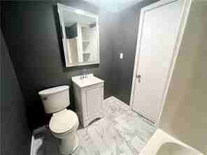 1011 Wilkinson St #B - Photo 4 of 8