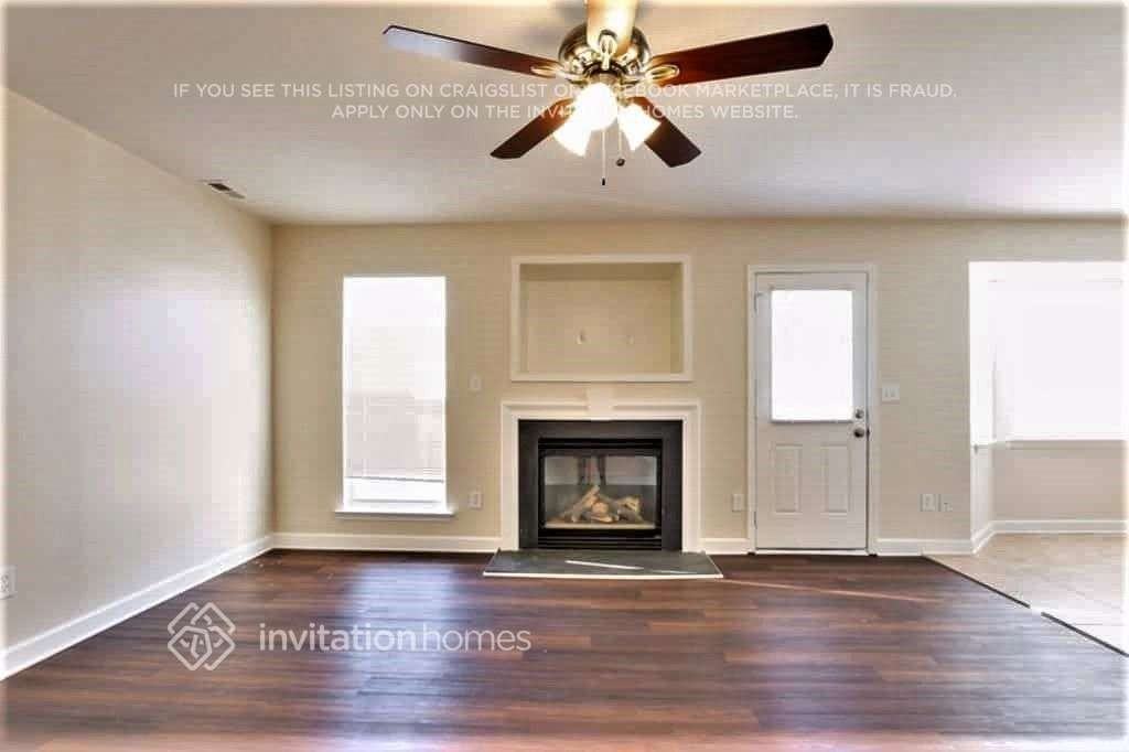 160 Elrosa Rd - Photo 3 of 17