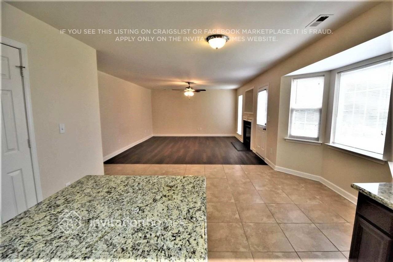 160 Elrosa Rd - Photo 6 of 17