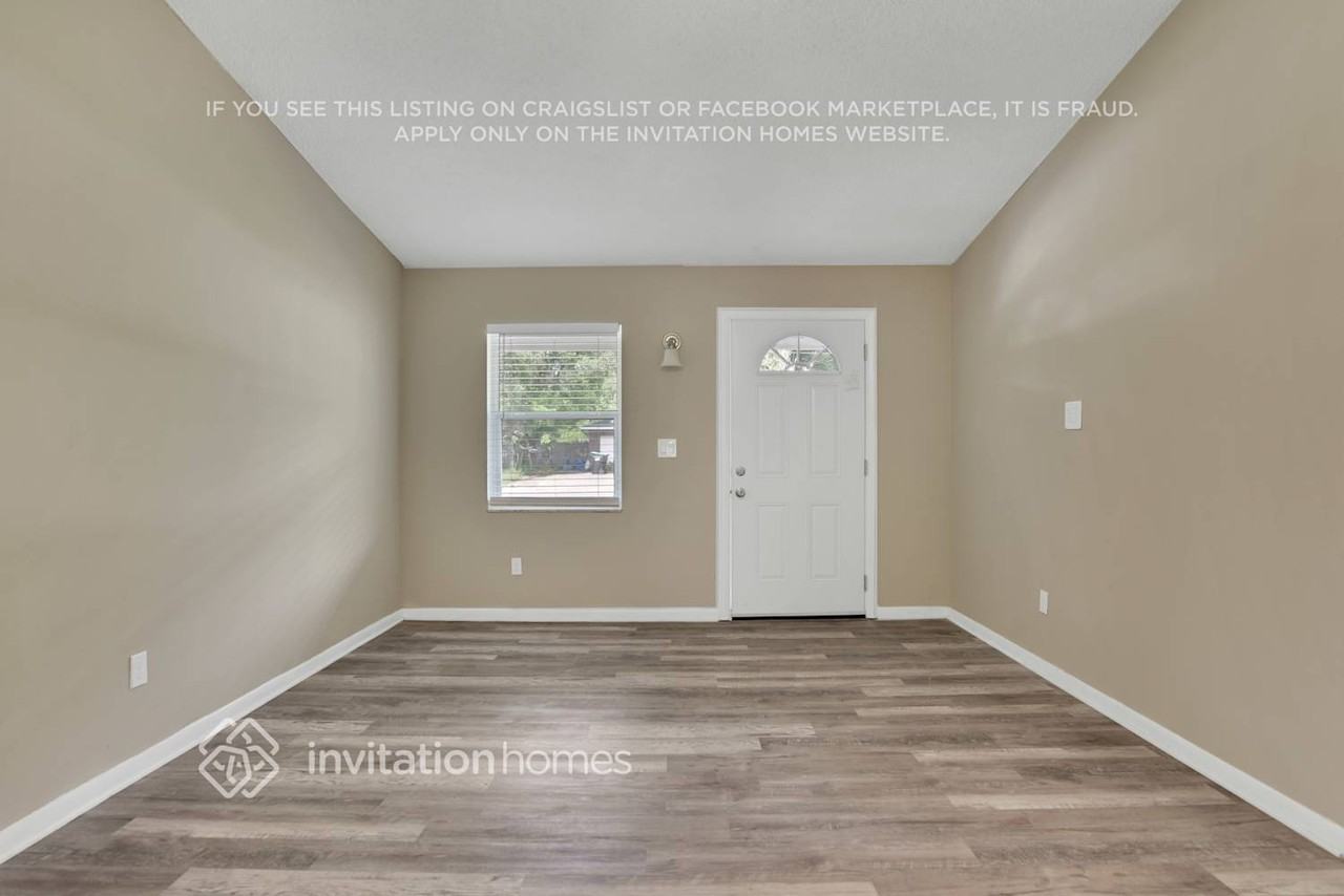 243 Crabtree Ave - Photo 5 of 22