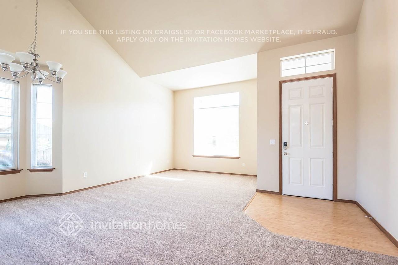 803 201st St Sw - Photo 4 of 22