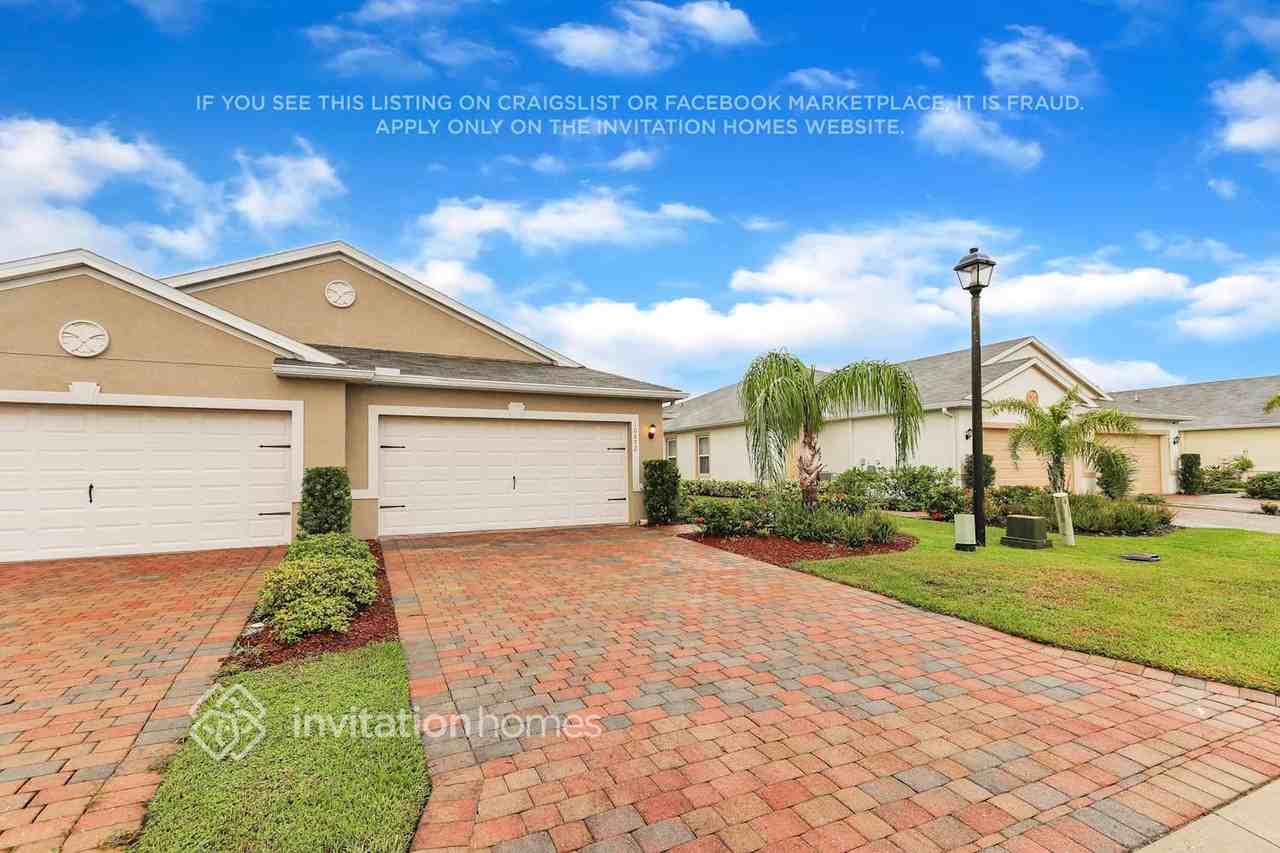 10672 Crossback Ln - Photo 2 of 27