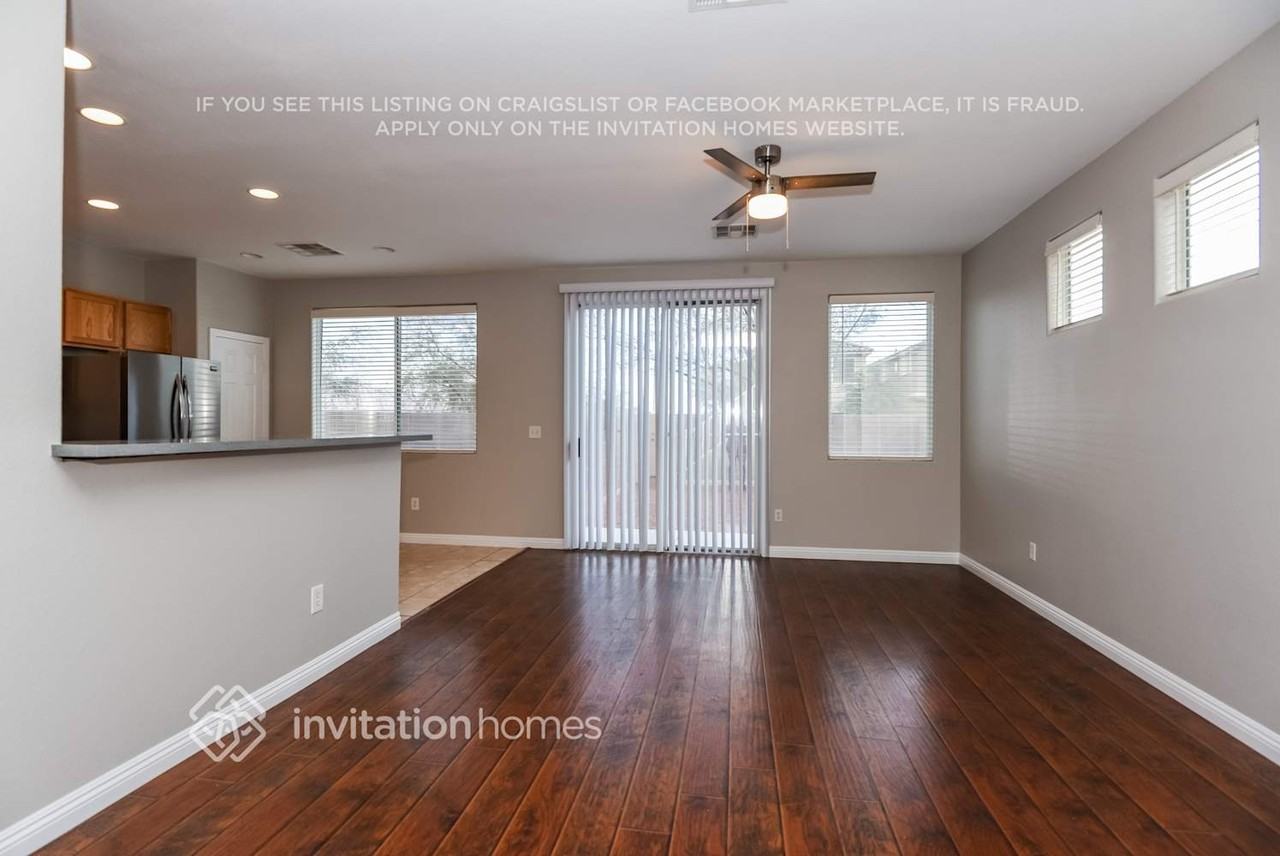 10638 Congaree St - Photo 4 of 16