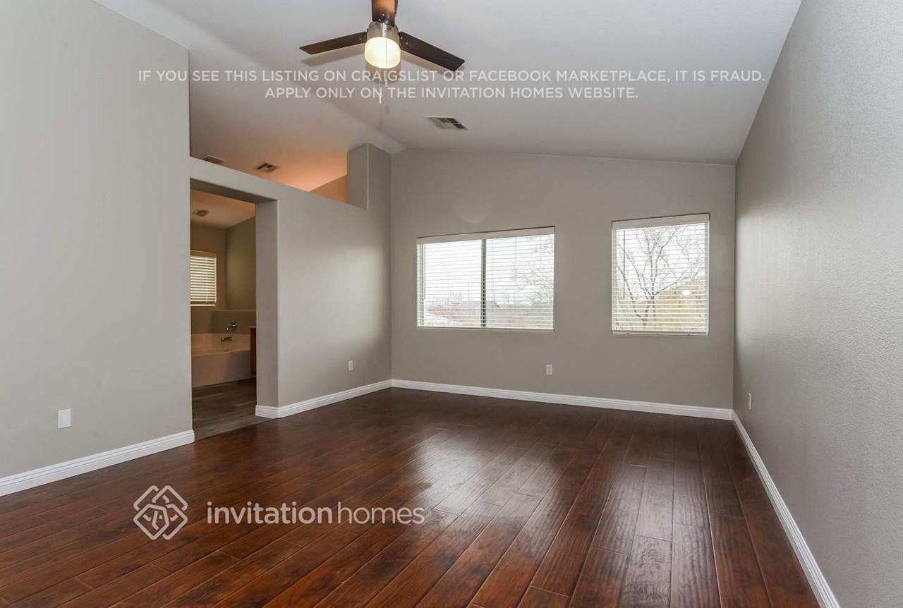 10638 Congaree St - Photo 6 of 16