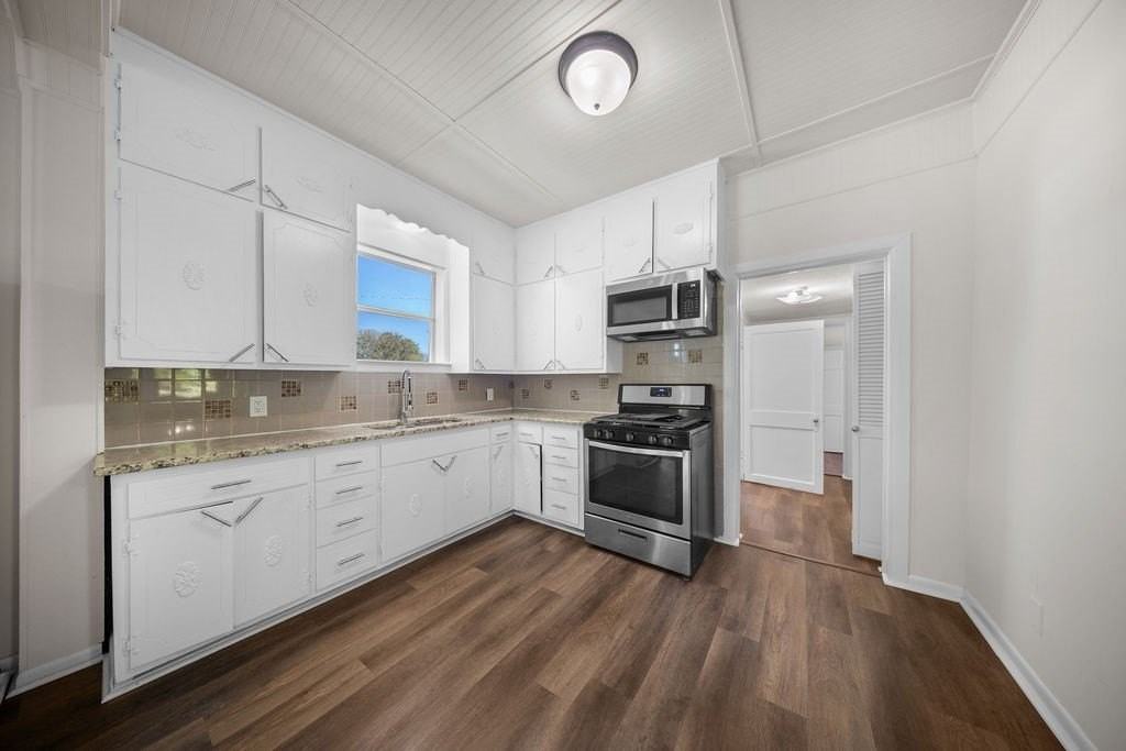132 Stacks Rd - Photo 5 of 29