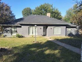 2202 Greenbriar Ct - Photo 1 of 1