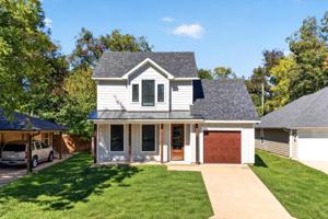 featured image of 423 W Monterey St