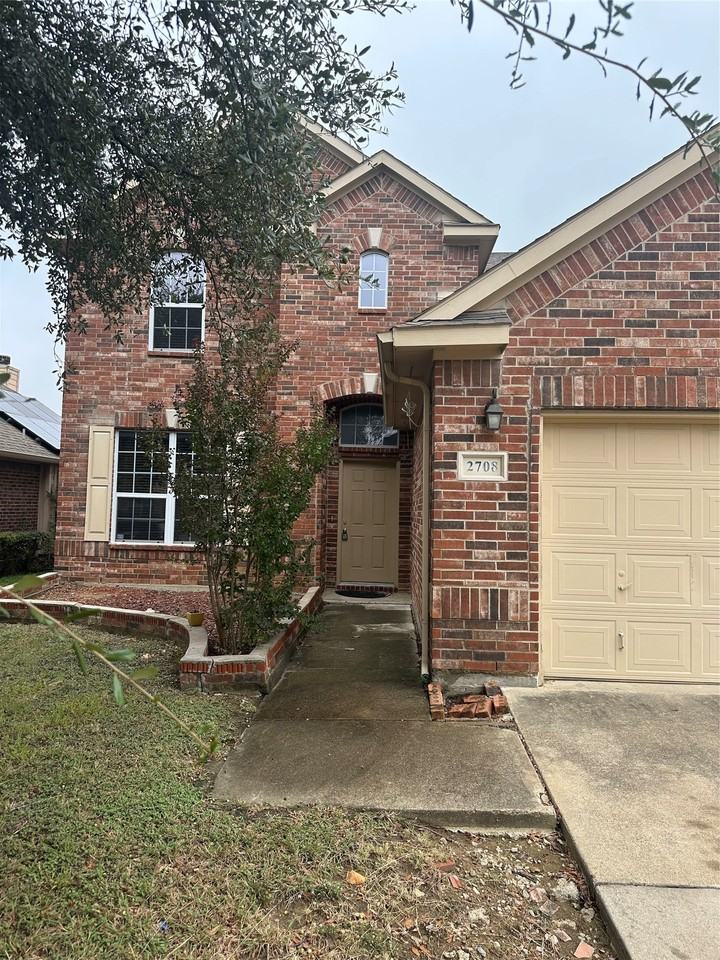 2708 Cumberland Trl - Photo 2 of 27
