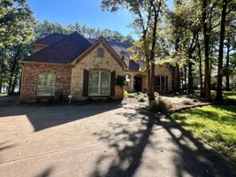 featured image of 1256 Private Road 5980
