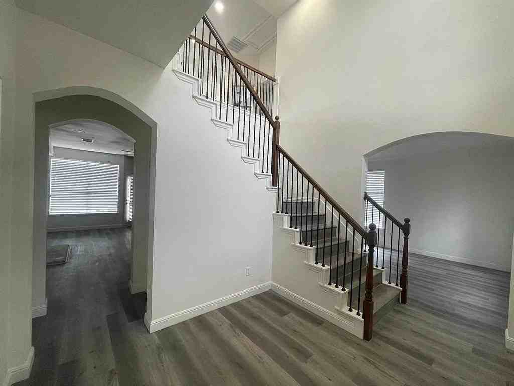 3621 Stockton Dr - Photo 6 of 21