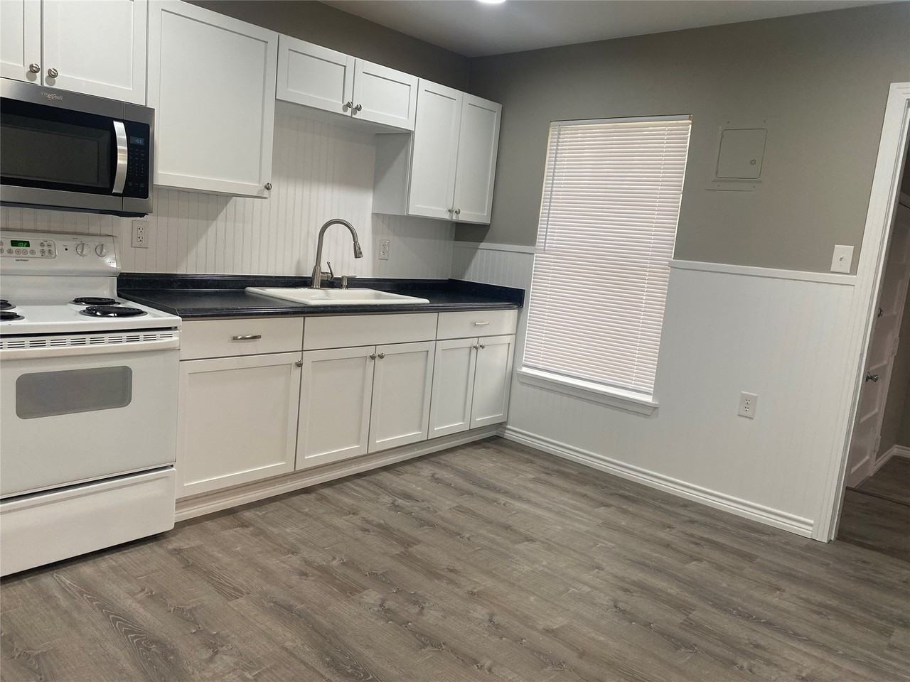 1222 S Lamar St - Photo 5 of 16