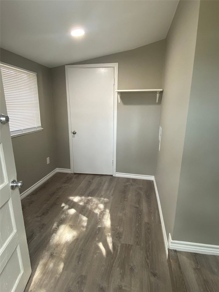 1222 S Lamar St - Photo 7 of 16