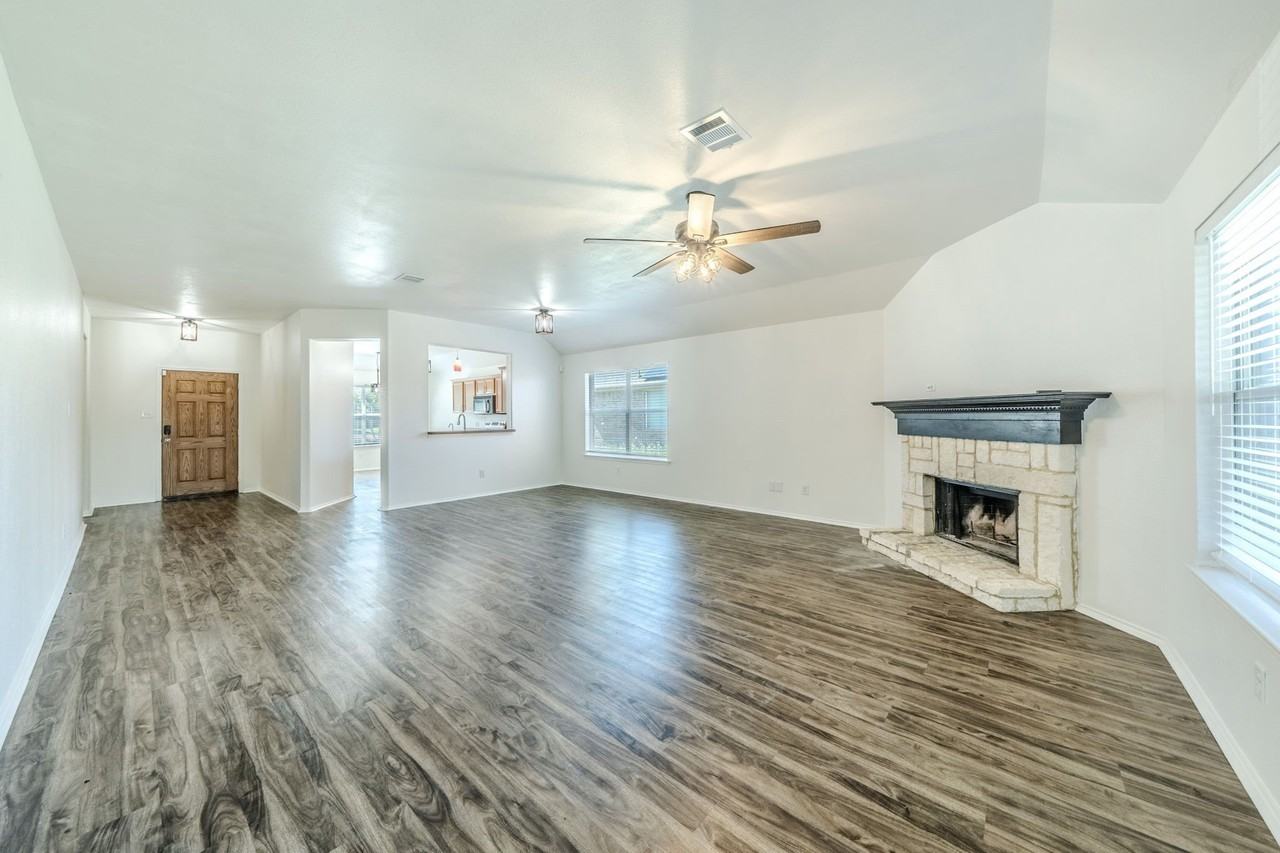117 Shadybrook Dr - Photo 5 of 30