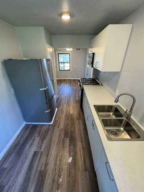 1601 Connally Ter - Photo 6 of 18
