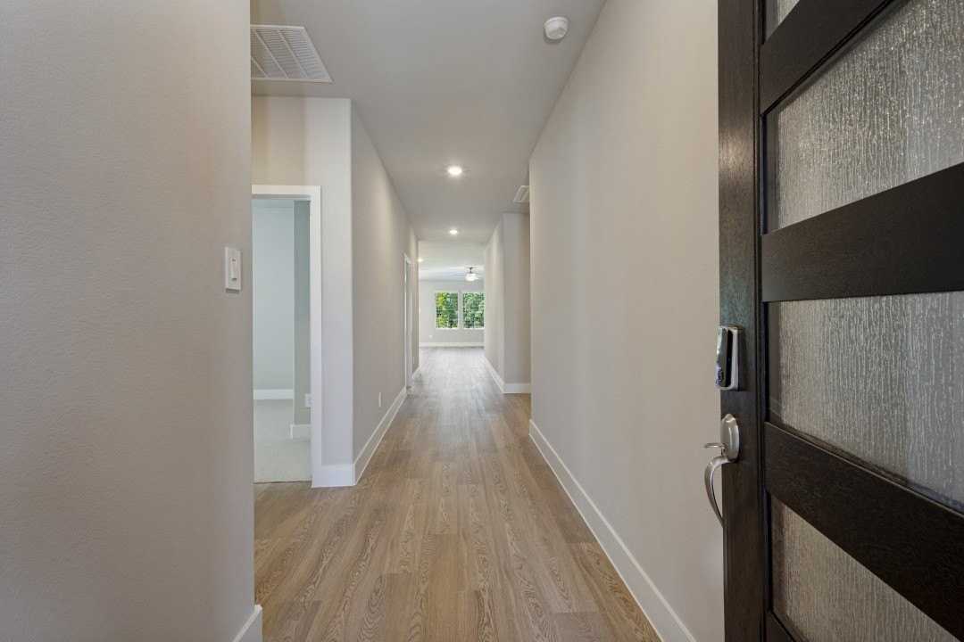 6210 Chickney Dr - Photo 3 of 26