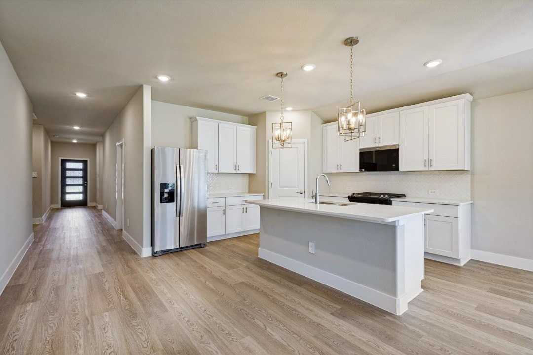 6210 Chickney Dr - Photo 5 of 26