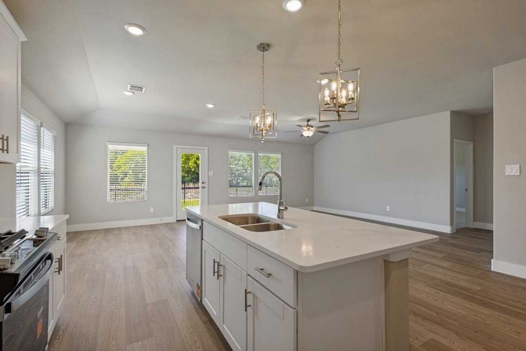6210 Chickney Dr - Photo 7 of 26