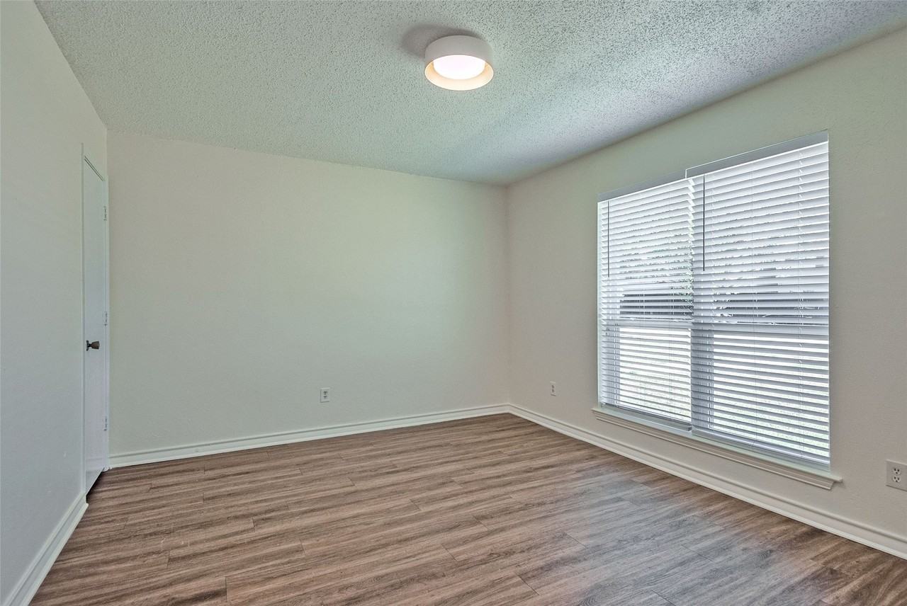 6490 Argo St - Photo 4 of 26