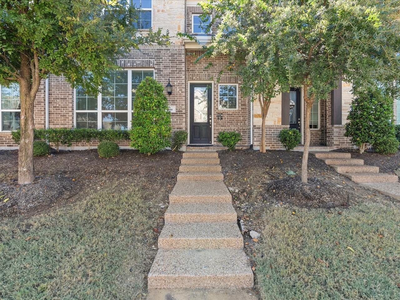 4909 Shore Crest Dr - Photo 3 of 34