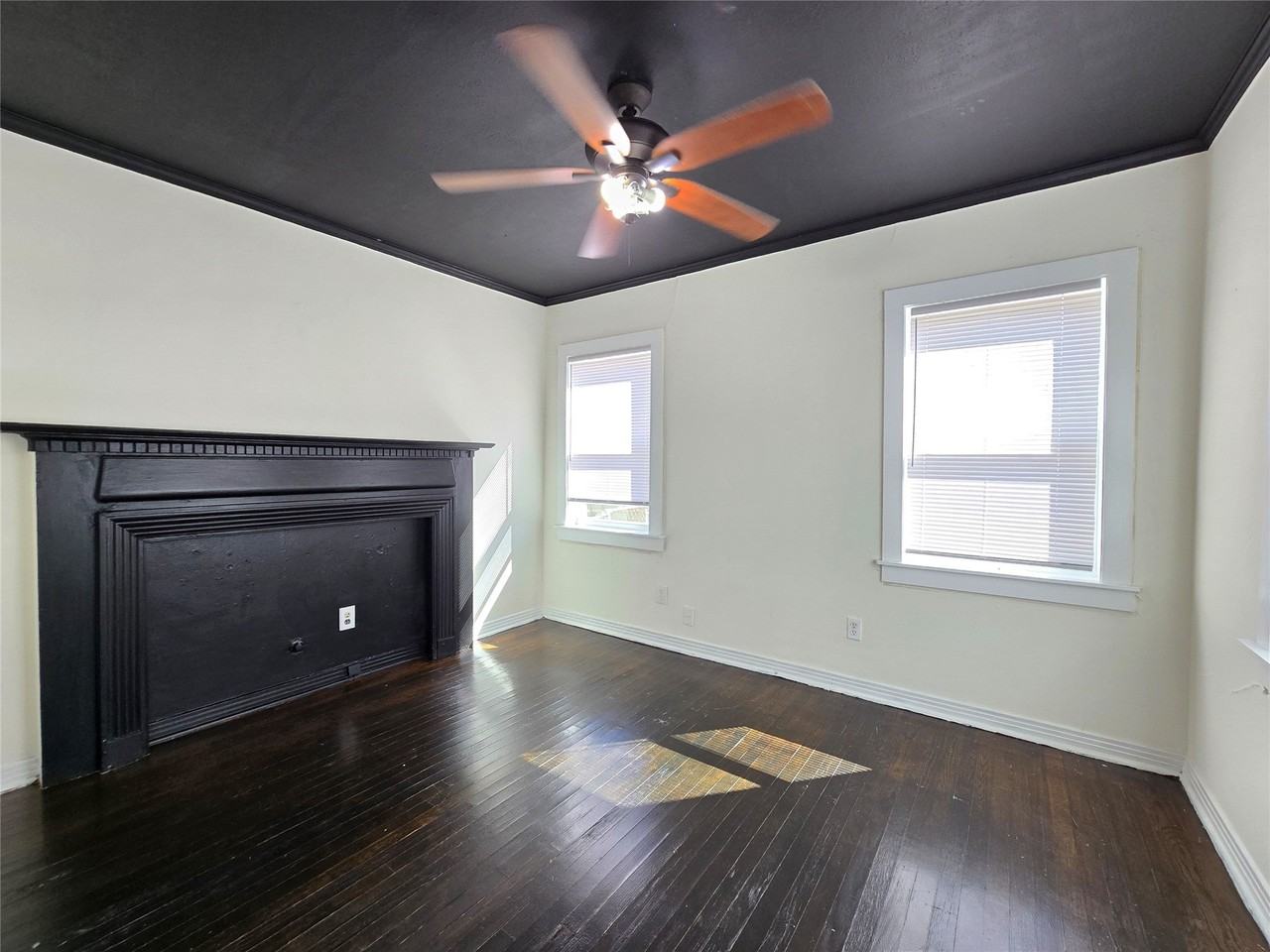 1730 Seevers Ave #2 - Photo 4 of 14