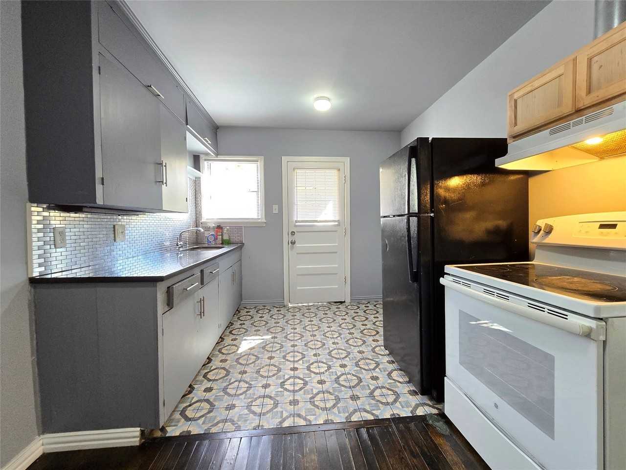 1730 Seevers Ave #2 - Photo 6 of 14