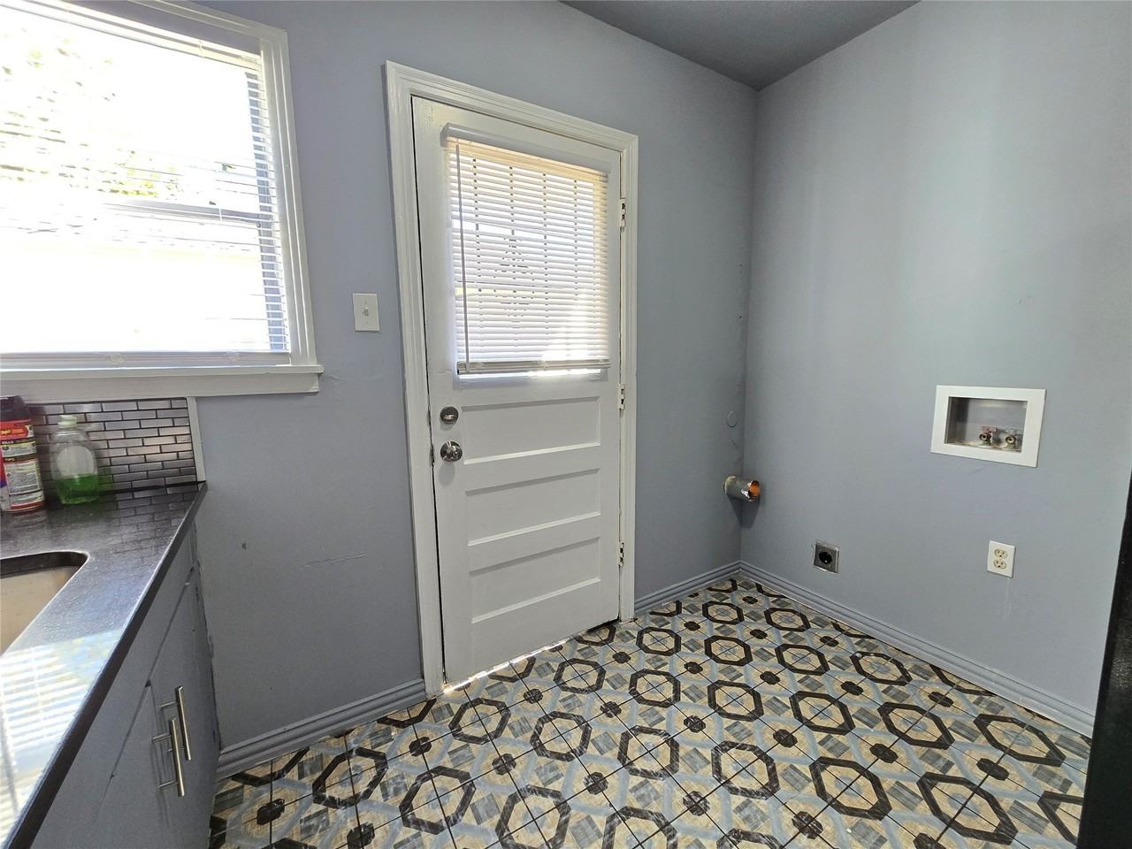 1730 Seevers Ave #2 - Photo 7 of 14