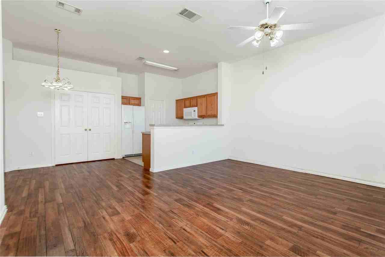 1727 Preston On The Lake Blvd - Photo 3 of 25