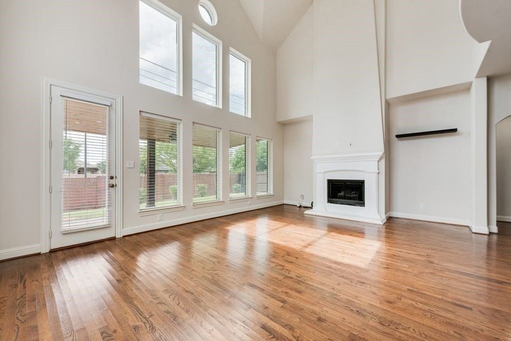 14205 Notting Hill Dr - Photo 4 of 21
