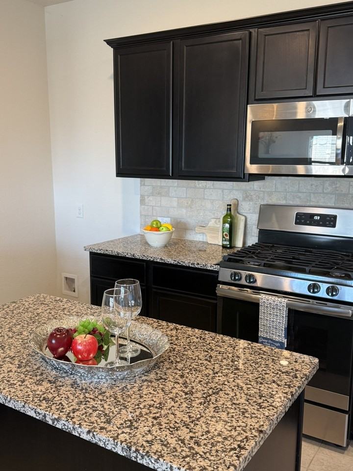 8529 Grand Oak Rd - Photo 4 of 40