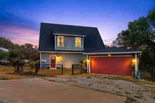 3910 Pocahontas - Photo 1 of 1
